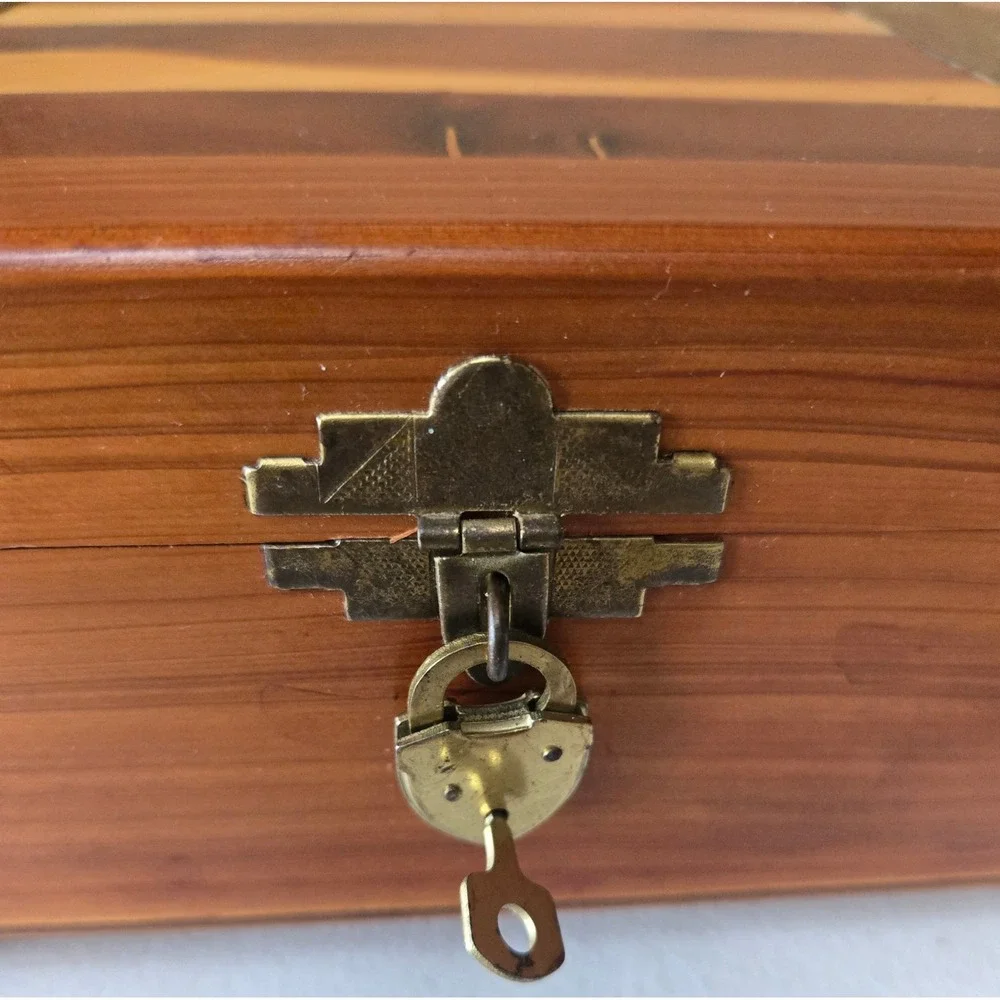 Vintage Cedar Keepsake Box Etched Glass Lid Brass Lock Key Jewelry Memory Chest